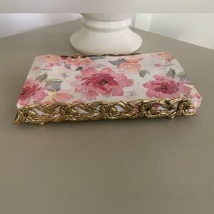 Vintage Hollywood Regency Gold Floral & Filigree Metal Napkin Letter Holder
